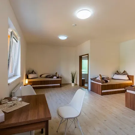 Piranha Gasthof Mělník