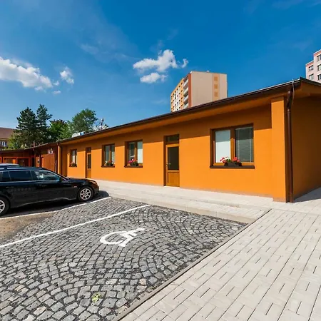 Piranha Pensión Mělník